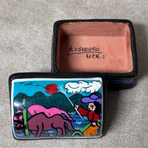 Hand Painted Ceramic Mexico Clay Jewelry Box Mexican Artisan-Signed - Picture 4 of 8
